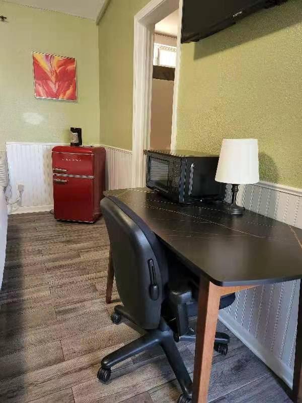 Europa Inn & Suites Desert Hot Springs Εξωτερικό φωτογραφία